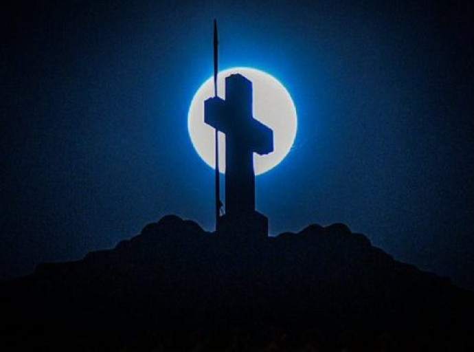 Μάθαμε πια, να μην ακούμε κανέναν