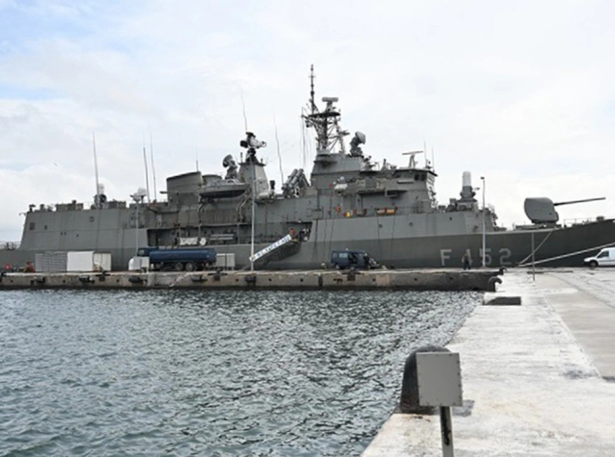 Αναχώρησε η φρεγάτα «Ύδρα» για την Ερυθρά Θάλασσα και την ευρωπαϊκή επιχείρηση «Ασπίδες»