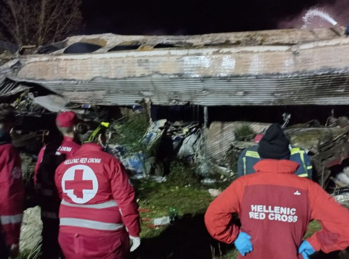 Η ανατριχιαστική μαρτυρία του πρώτου διασώστη που έφτασε στα Τέμπη