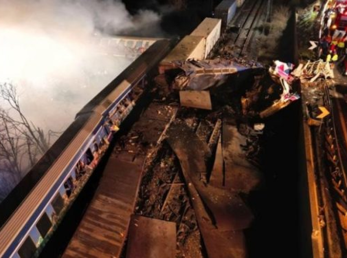 Καταπέλτης 1 εκατ. πολίτες για τη φρίκη των Τεμπών – Δικαίωση τώρα – Εγκληματικά λάθη, εκρηκτικές ύλες, διαγραφή βίντεο, εξαφανισμένα βαγόνια