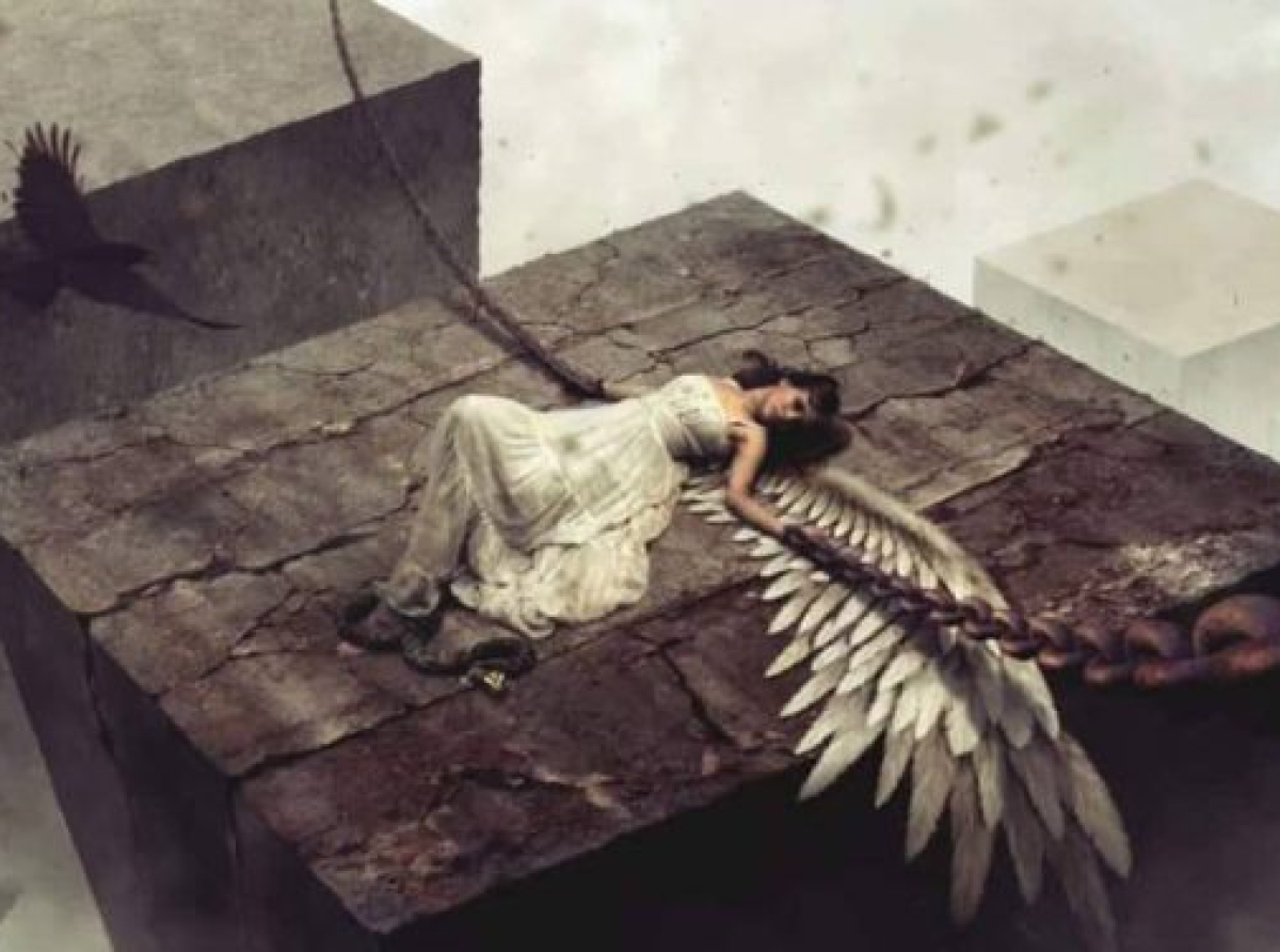 Άδειασε η κόλαση απ τους διαβόλους και βγήκαν κι αλωνίζουν