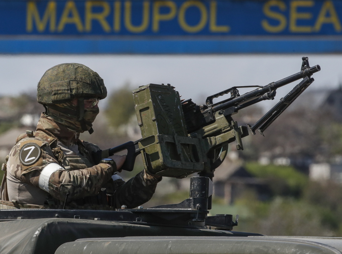 Οι Ρώσοι περιμένουν τις…«καλοκαιρινές μπανάρες» στη Μαριούπολη, vid