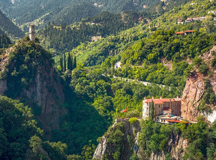 Βροχή τα θαύματα με την ΠΑΝΑΓΙΑ μας, ο κόσμος αγανάκτησε με την βλασφημία των αντιχρίστων