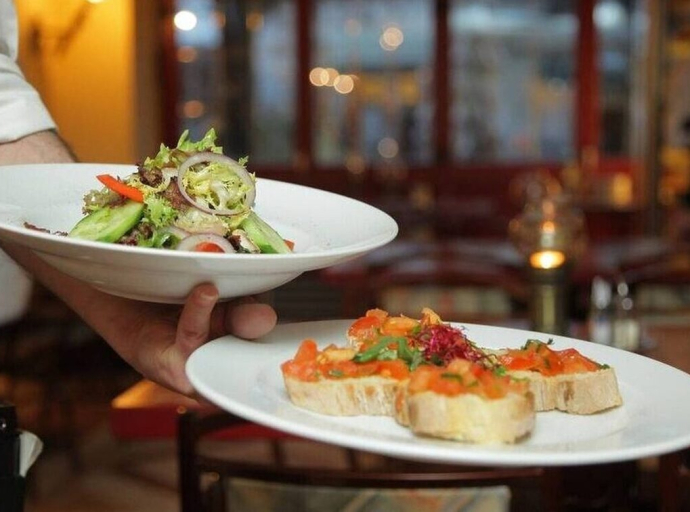 Τουρισμός: Χιλιάδες κενές θέσεις εργασίας - Εισαγωγή εργαζομένων από το εξωτερικό