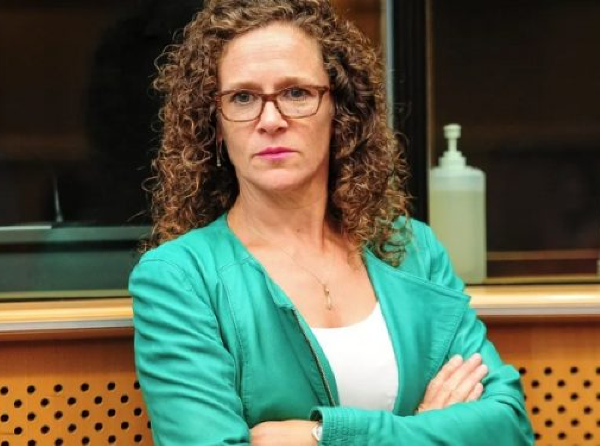 Ιn ‘t Veld (Ολλανδή Ευρωβουλευτής) για Τέμπη: H Ευρωπαία εισαγγελέας καταγγέλλει παρεμπόδιση – Να τη στηρίξει η Κομισιόν