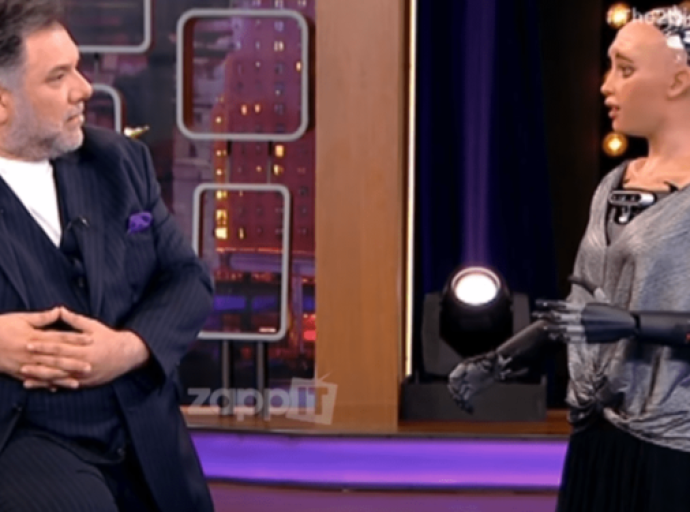 Νέα Εποχή: Οι «τηλεπλασιέ» εξοικειώνουν τον απλό κόσμο με τα μηχανικά ξόανα τεχνητής νοημοσύνης