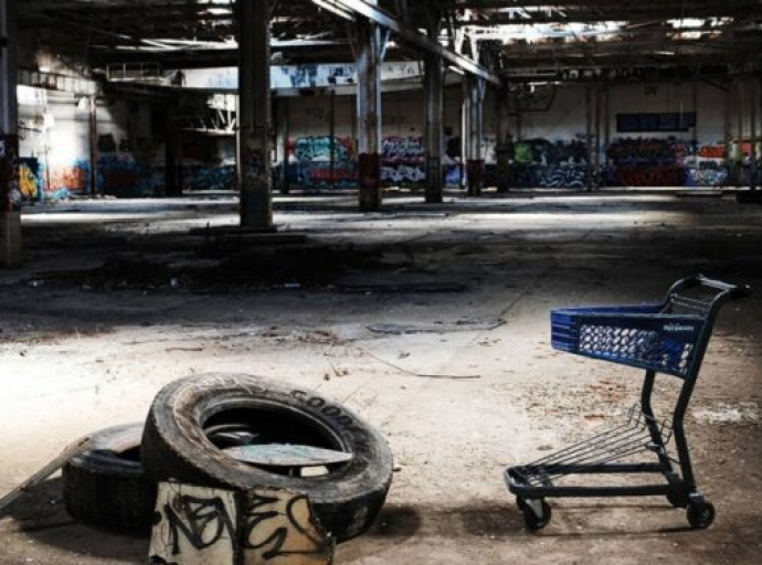 Rabobank: Η δυτική οικονομία έχει σαπίσει – H δυσμοσμία της ένδειας και της απελπισίας θα φέρει επανάσταση