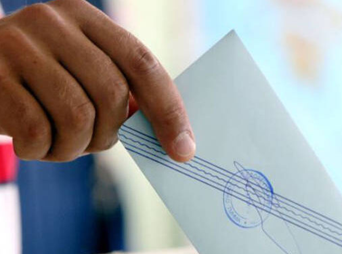 Δημοσκόπηση MRB